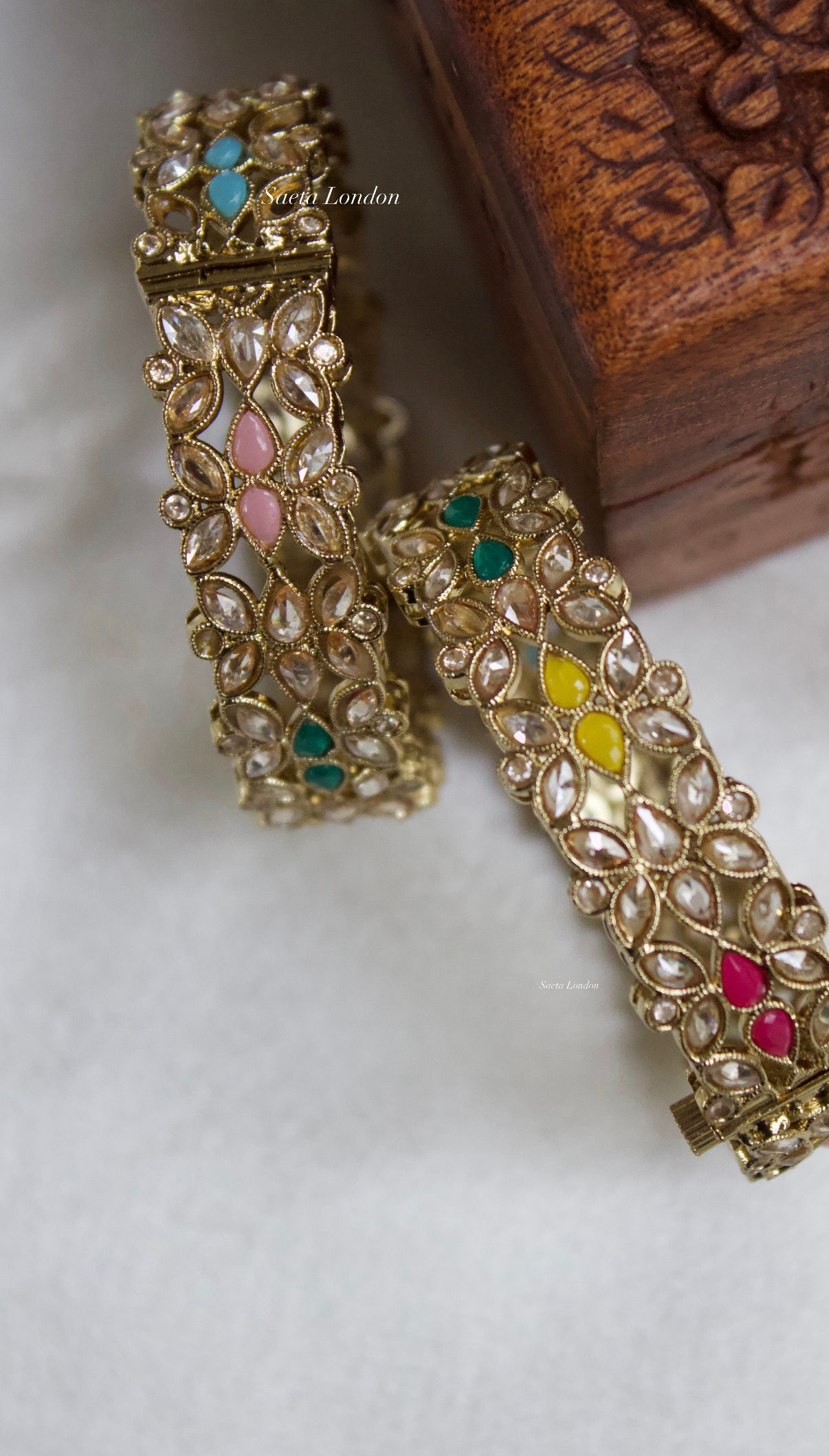 Kundan, Flower Cut Screw Kharey