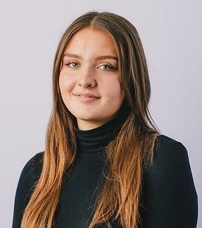Emily -1.jpg