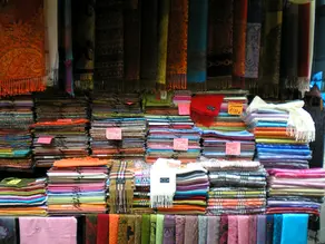 Comprendre le marché de la mode : Tendances et Stratégies à Suivre