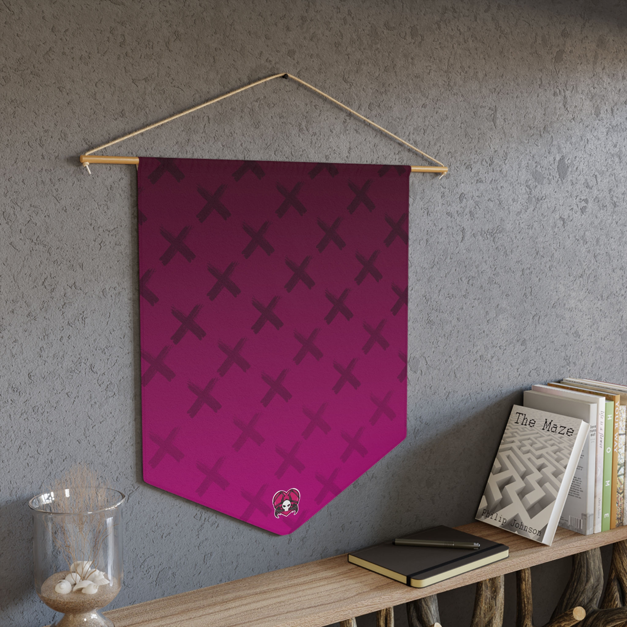 Vampals Pin Pennant