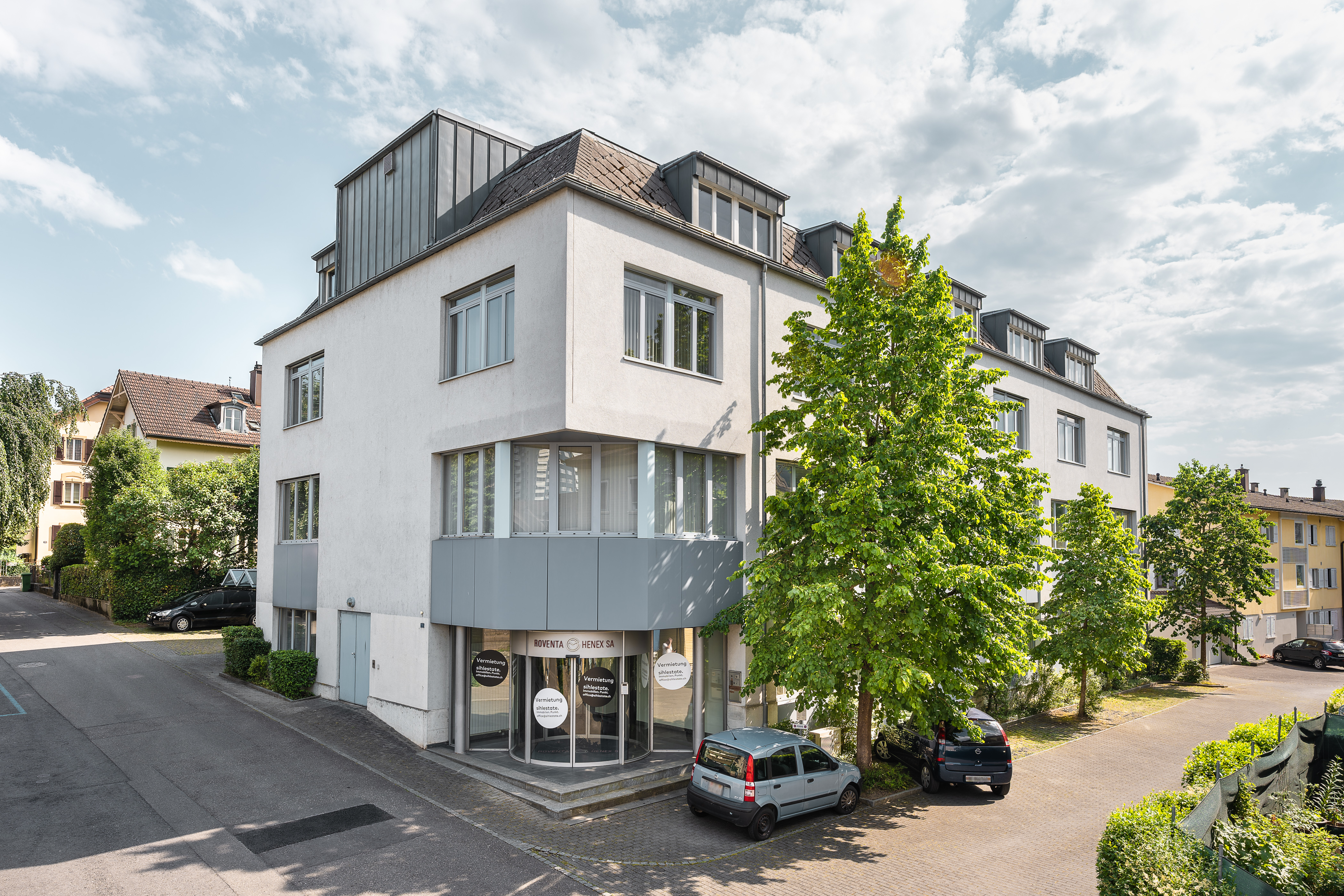 Ein Platz, der passt – für Praxis, Büro oder Werkstatt!