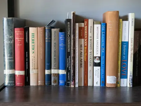 Decoding Book Formats: Paper, E-book, or Audiobook?