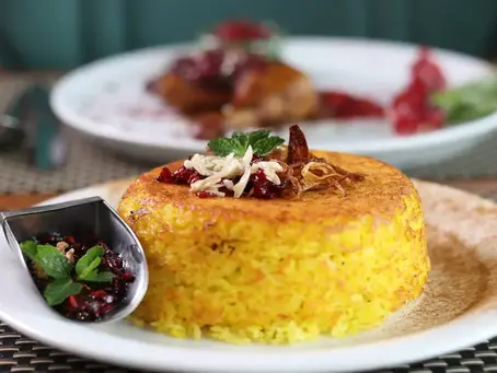 How Does Persian Food in Sherman Oaks Compare to Mediterranean Cuisine?