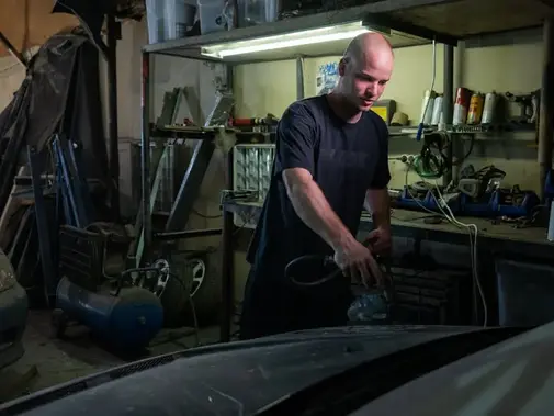 7 Essential Tips for Choosing the Best European Car Repair Service Near You