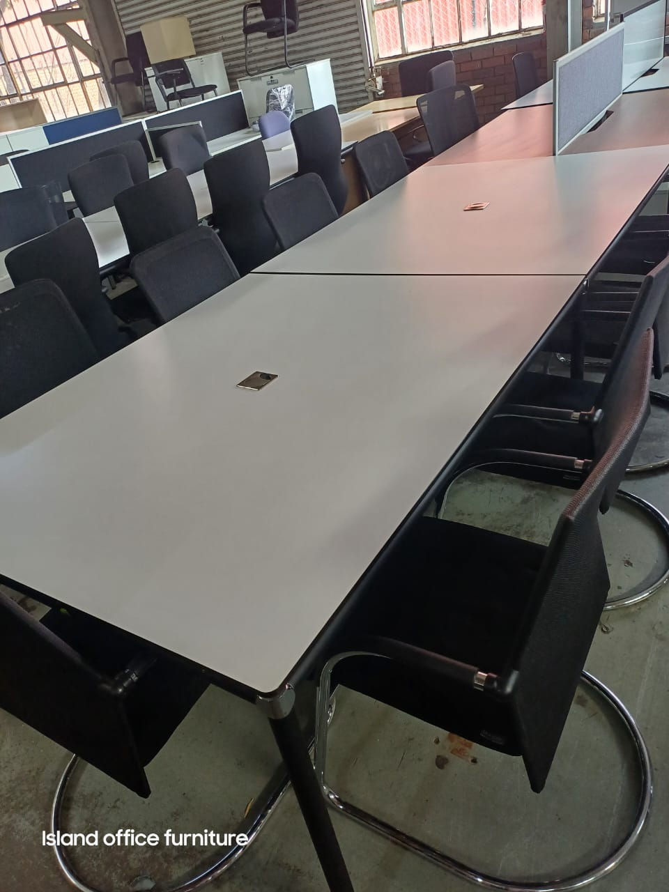 Thumbnail: b646855f-bd6d-41d5-9747-cb0219f40e3d