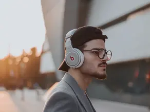 La magie de la Musique dans le Marketing : Stratégies Gagnantes pour Booster Votre Entreprise