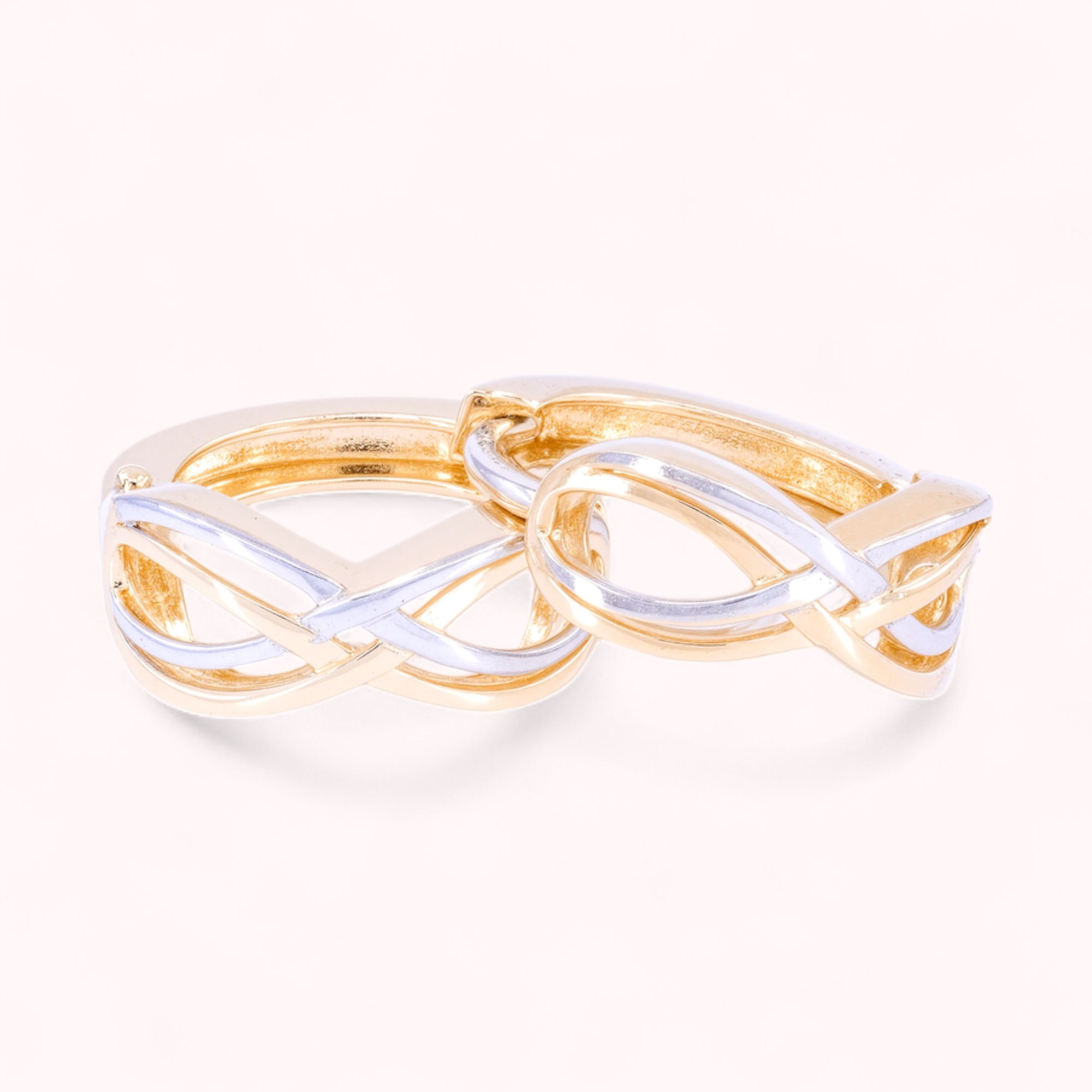 14K Gold Twist Loop Earrings - GE0164