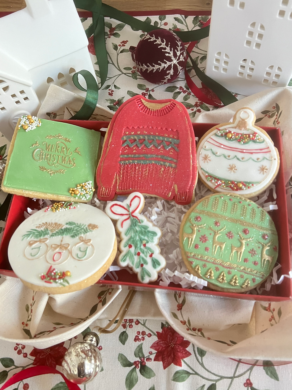 Thumbnail: Christmas Jumper Biscuit Gift Box