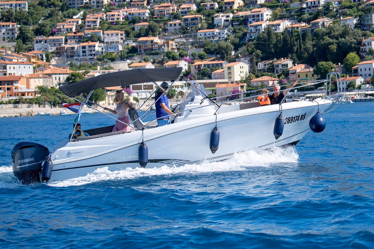 Cap Camarat 7.5 von Fru Fru Boats