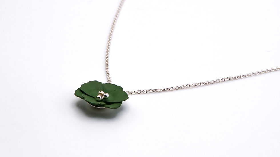 Little Green Flower Pendant – Silver Tone Chain