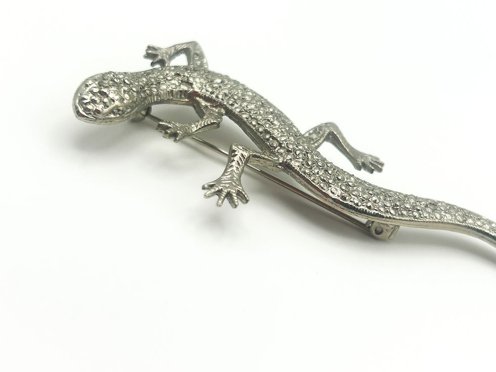 Thumbnail: Vintage Silver-Tone Pavé Lizard Brooch