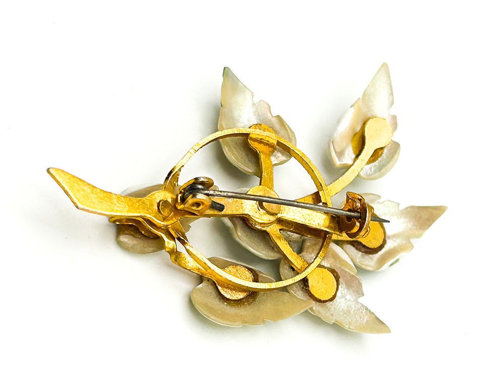 Thumbnail: Vintage Shell Leaf Brooch Carved Green Gold Tone Floral Pin