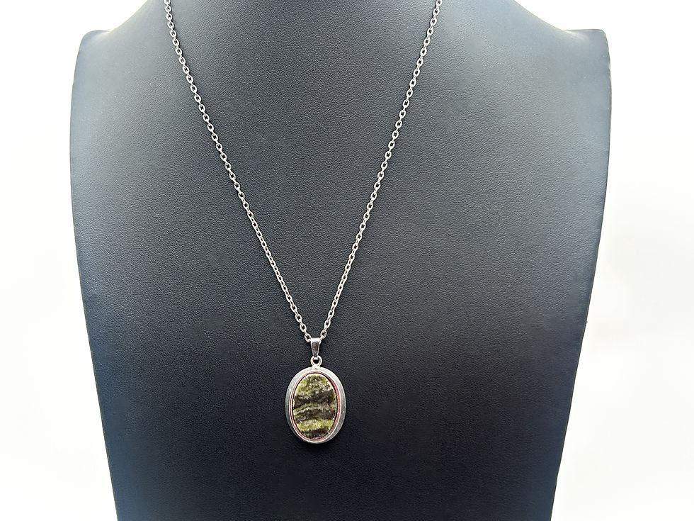 Thumbnail: Vintage Silver-Tone Moss Agate Oval Pendant Necklace