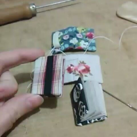 Thumbnail: Colar Mini Sketchbook