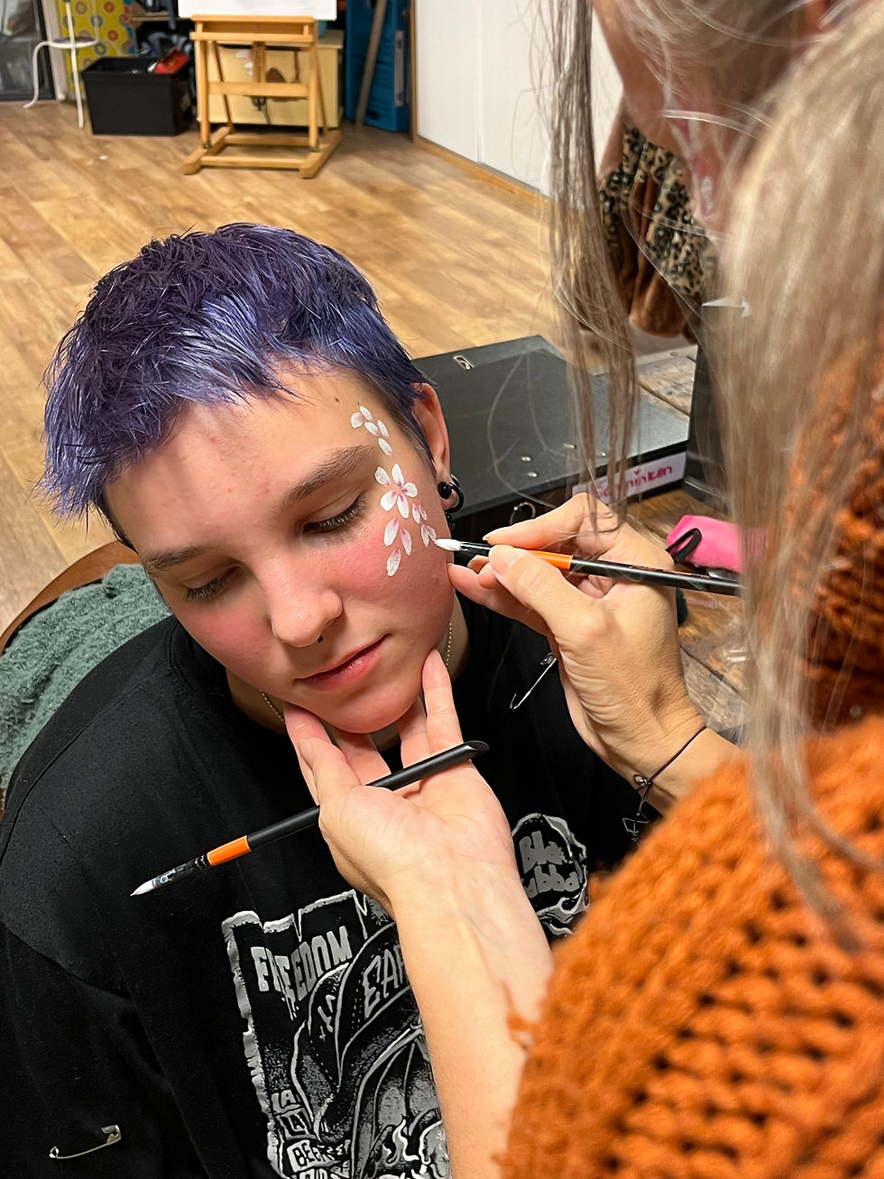 Makeup & hair, extreme makeup, Avant Garde makeup, Mehron makeup, Monique Lily 