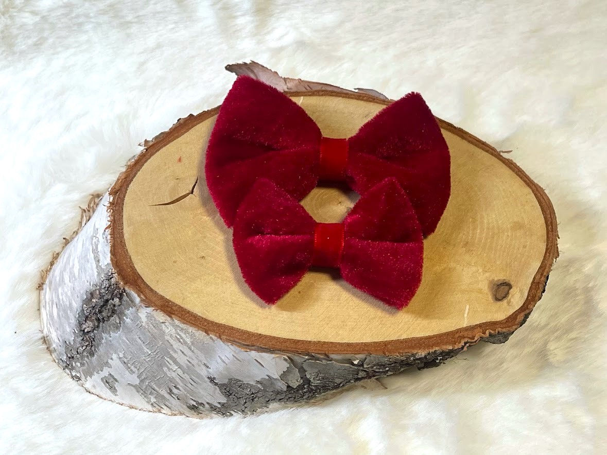 Red Velvet Bow Tie / Cat Bow Tie/ Dog Bow Tie / Hair Bow