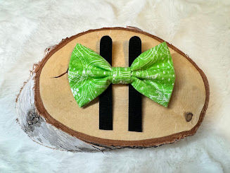 Small Green Pears Pet Bow Tie/ Cat Bow Tie/ Dog Bow Tie