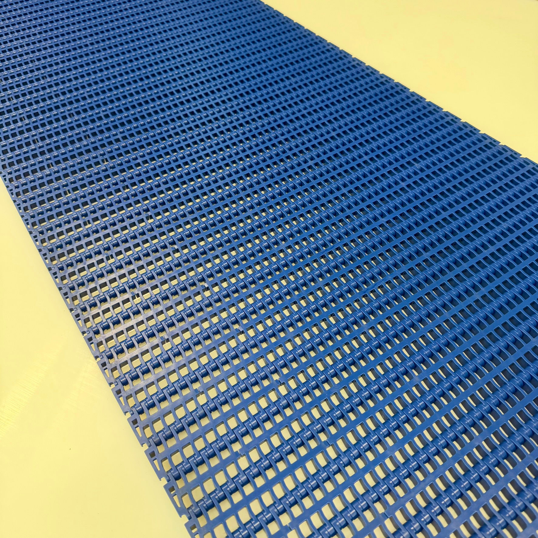 Kunststoffmodulgurt "Flush Grid" 686mm (27")