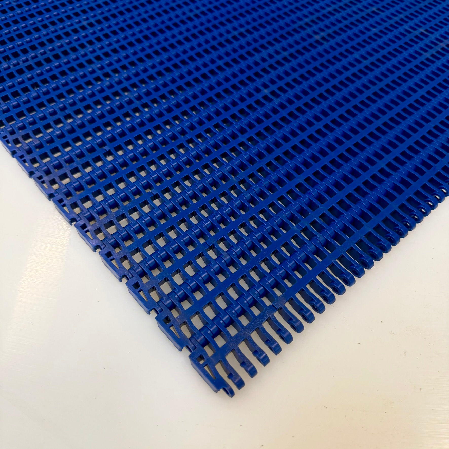 Kunststoffmodulgurt "Flush Grid" 686mm (27")
