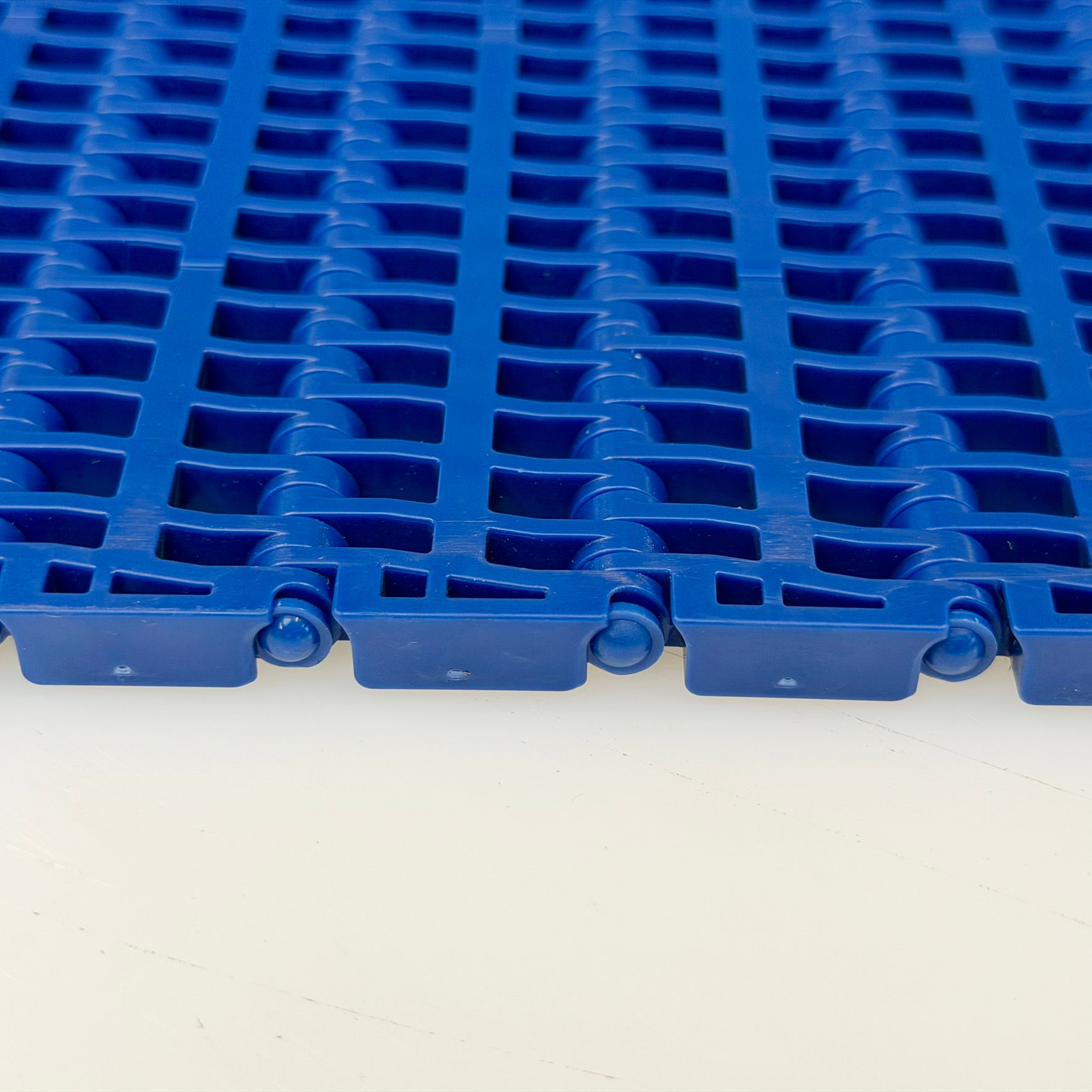 Kunststoffmodulgurt "Flush Grid" 686mm (27")