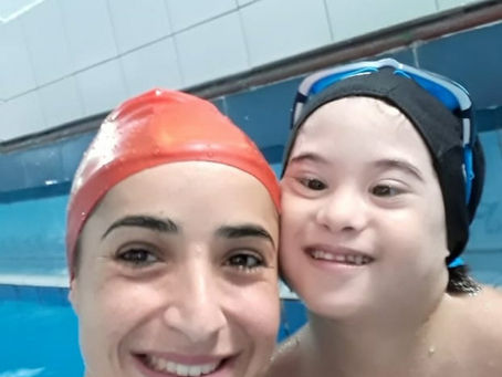 Todas as pessoas que nascem com Síndrome de Down tem deficiência intelectual.