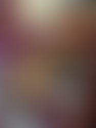 A little at home house call! Meki is supervising Dinah’s acupuncture treatment today.