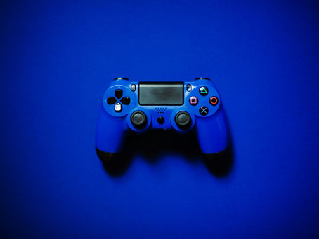 Gaming Revolution: Streaming Consoles vs. Tangible Joysticks – Unwrapping the Pros and Cons