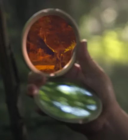 Mirror showing a reflection of hell souls