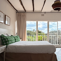 Bateleur Mountain Villa 2026  8.HEIC