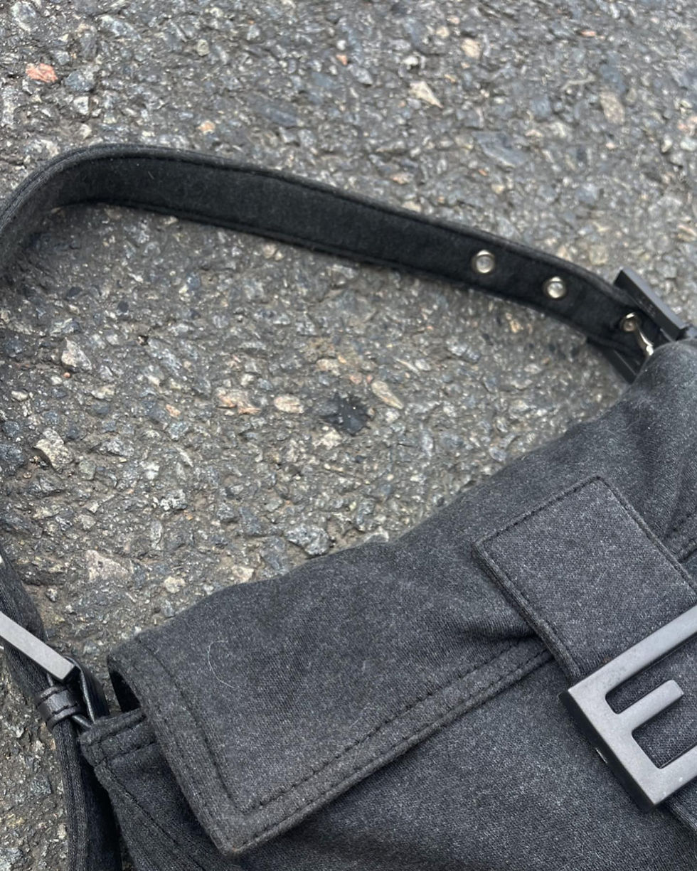 Miniatura: F3NDI Mamma Baguette Shoulder Bag Gray
