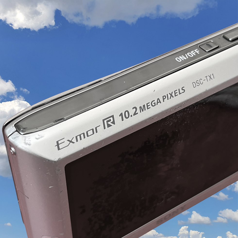 Miniatura: Camera Digital S0NY Cybershot Exmor R 10.2 Mega Pixels