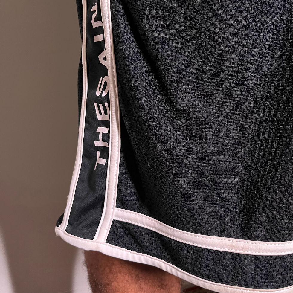 Miniatura: Shorts The Saint