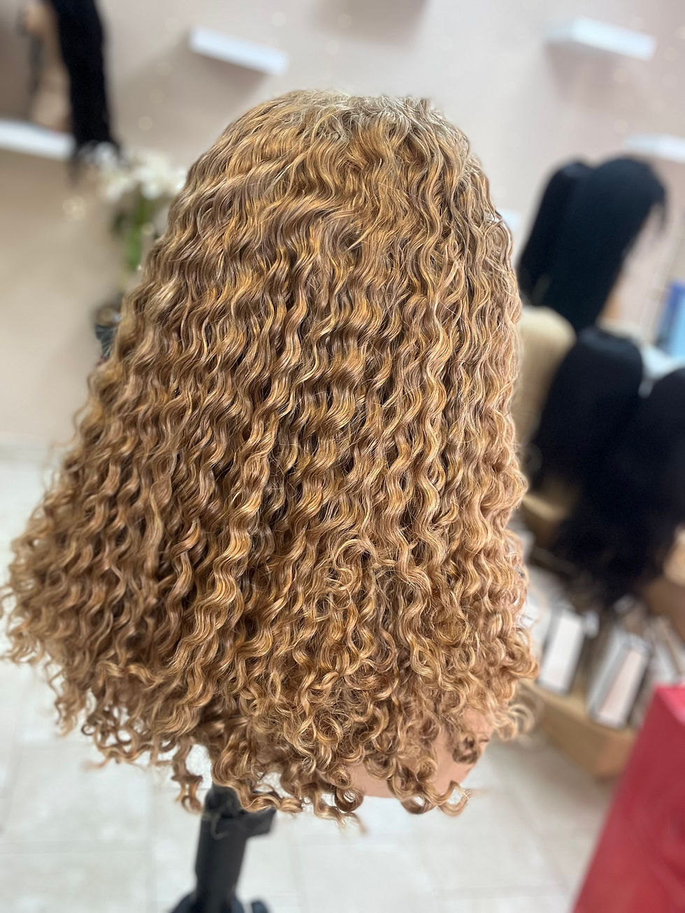 Thumbnail: 16” Russian Closure HD Lace Wig 