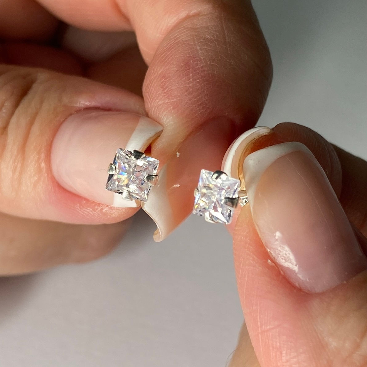 Brinco de Prata em Zircônia Quadrada