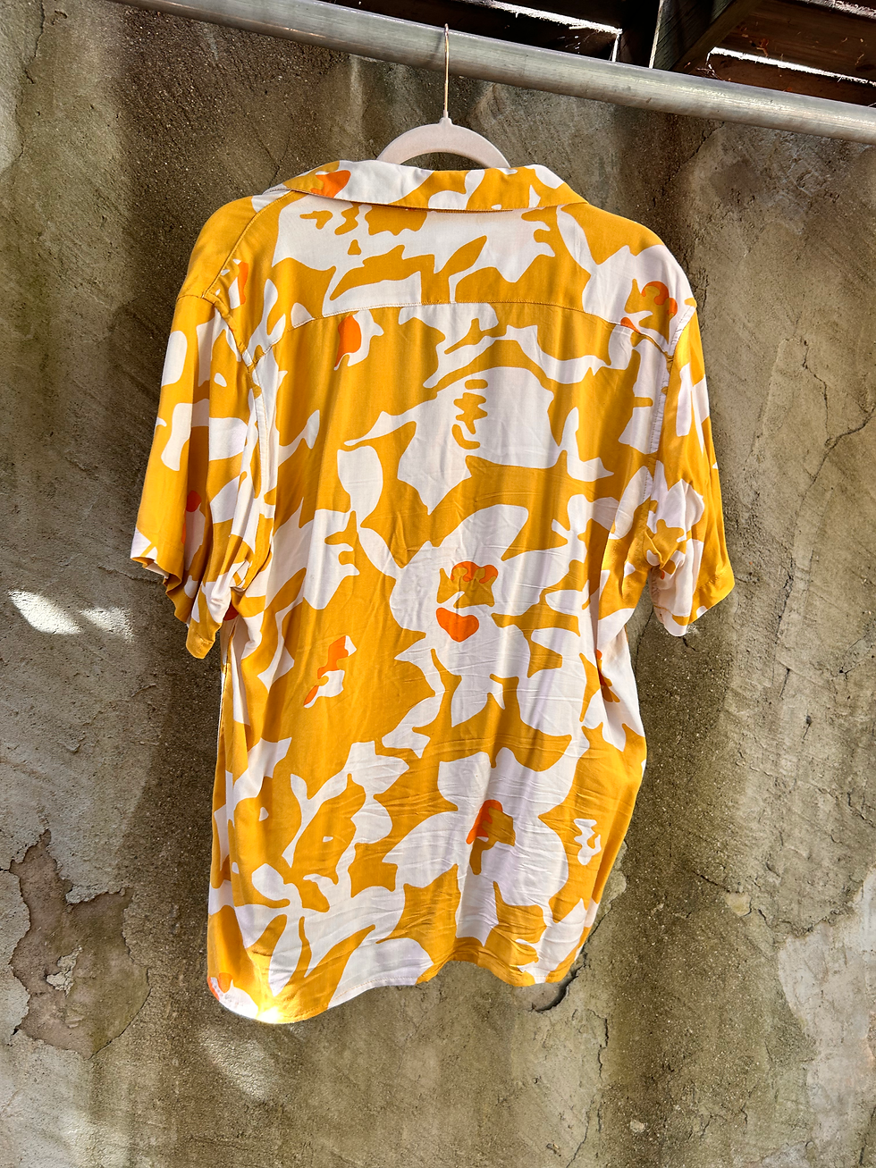 Thumbnail: Yellow Button-up Shirt