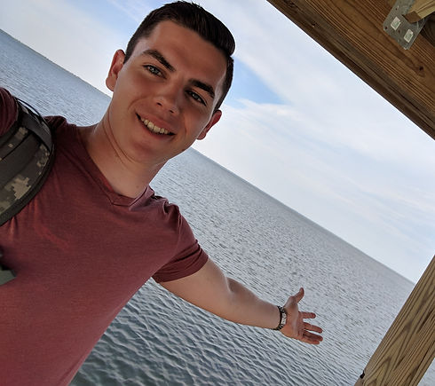 Profile Pic - Lake front_edited.jpg
