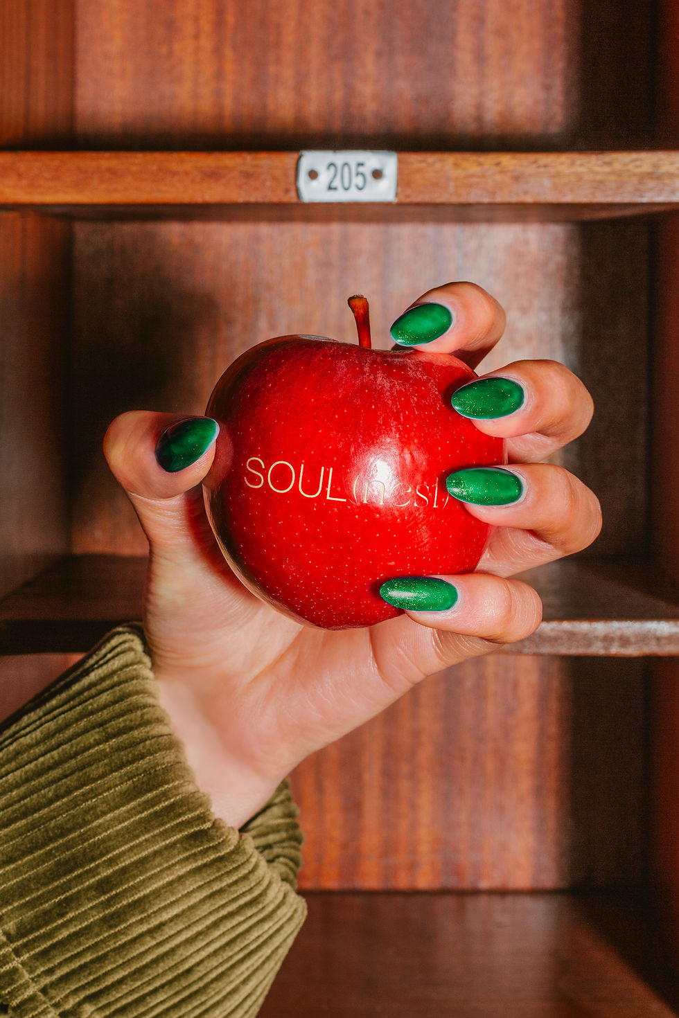 BenditoxParadiso-O-06-Apple.jpg