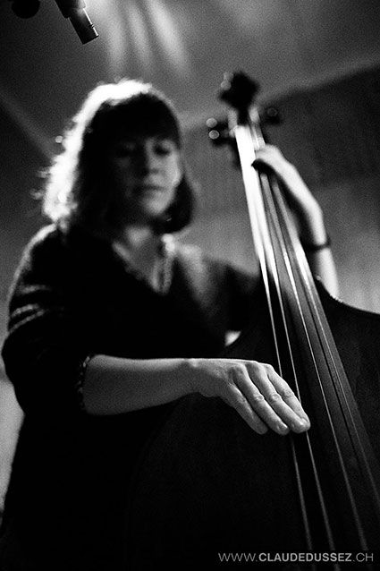 Sonja Bossart - Bass