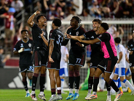Loïc Williams debuta con gol agónico y Colorado vence a San Diego