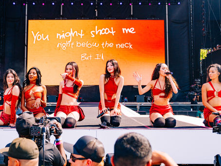 Katseye debuta en Lollapalooza con pop global, coreografía y acento latino