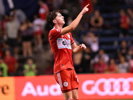 Fire logra remontada ante St. Louis