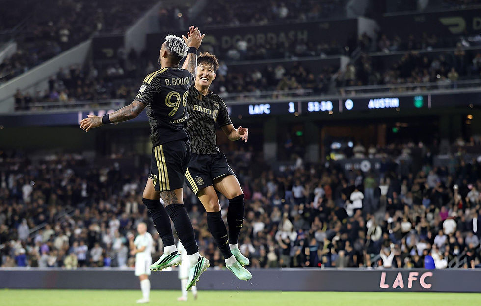 La dupla Bouanga-Son castiga a Austin