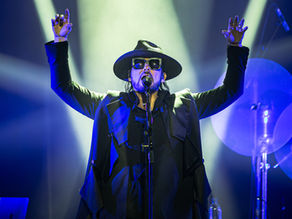 Beto Cuevas revive el legado de La Ley en una noche acústica en House of Blues