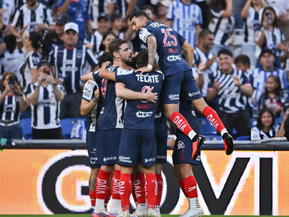 Rayados aplasta a Bravos