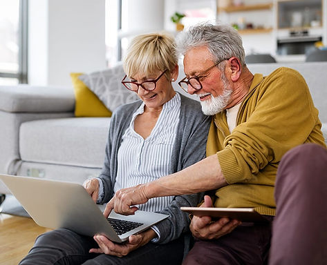 1200x750-mature-couple-with-laptop.jpg