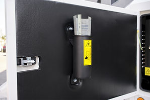 Maximize efficiency with the practical integrated document holder, designed to withstand the elements, ensuring that user manuals, maintenance sheets, and certifications are always accessible, dry, and protected.