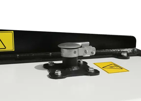 Scarico della torre faro Mantis di Italtower