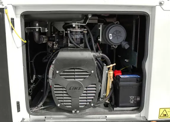 Alternatore della torre faro Mantis di Italtower