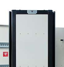 Carpintería sin tornillos de las torres de iluminación Italtower, que reduce la posibilidad de manipulación y aumenta la seguridad en la obra.