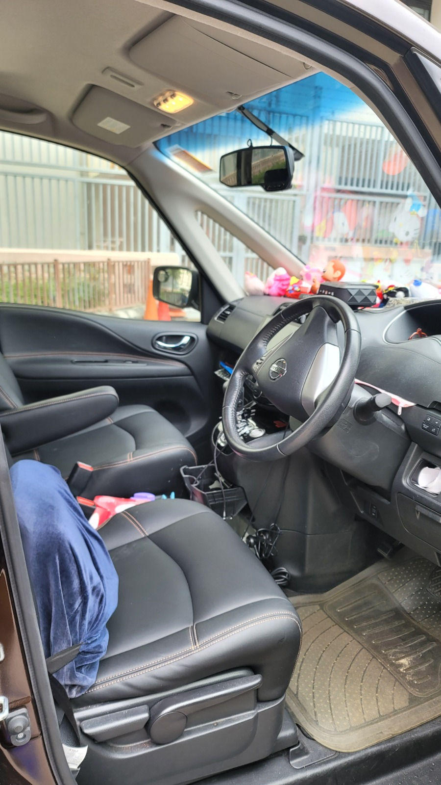 縮圖：2015 NISSAN SERENA C26 SHYBRID